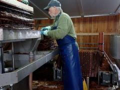 Winfried Braun an der Mobilen Kelter