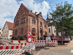 Baustelle vor dem Rathaus
